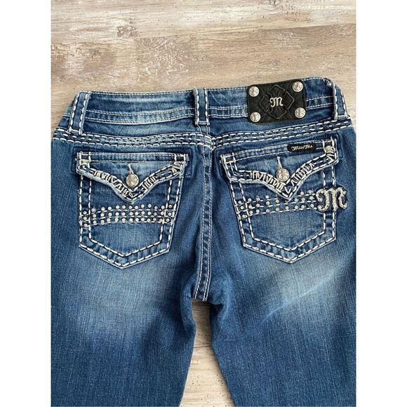 Miss Me Capri Jeans Cropped Distressed Rhinestone Flap Pockets Women’s Size 27 - Picture 5 of 7